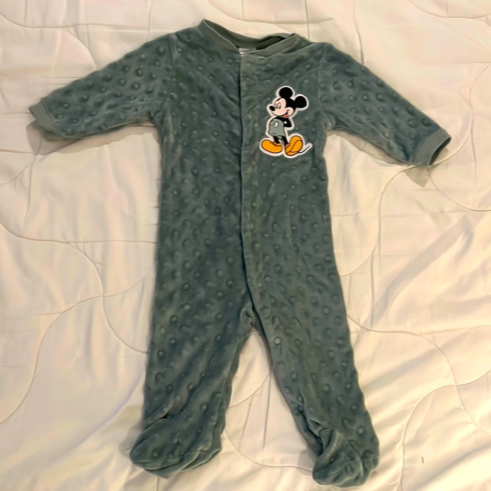 Baby Disney sleeper 6-9